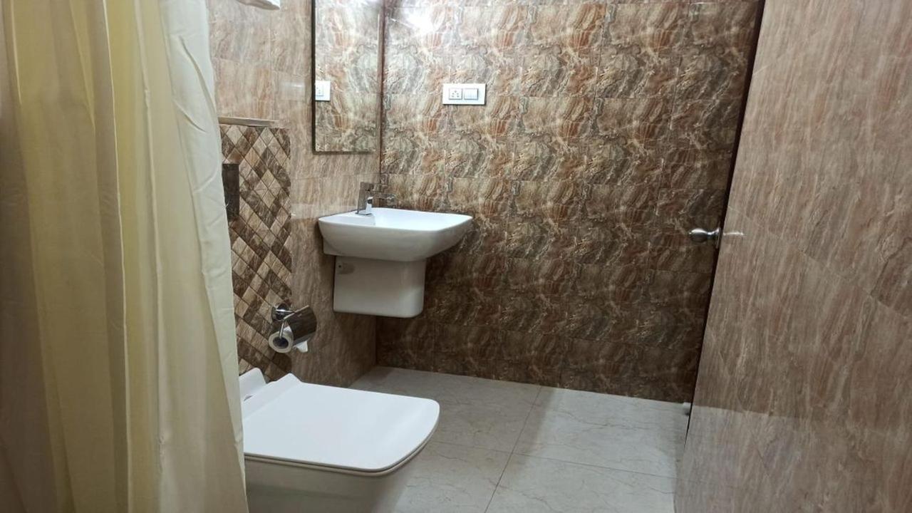Hotel Aloka Residency Kalkuta Zewnętrze zdjęcie